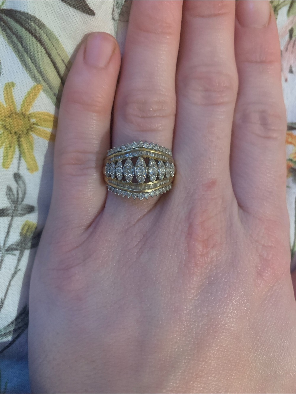 10k Gold Cluster Diamond Ring